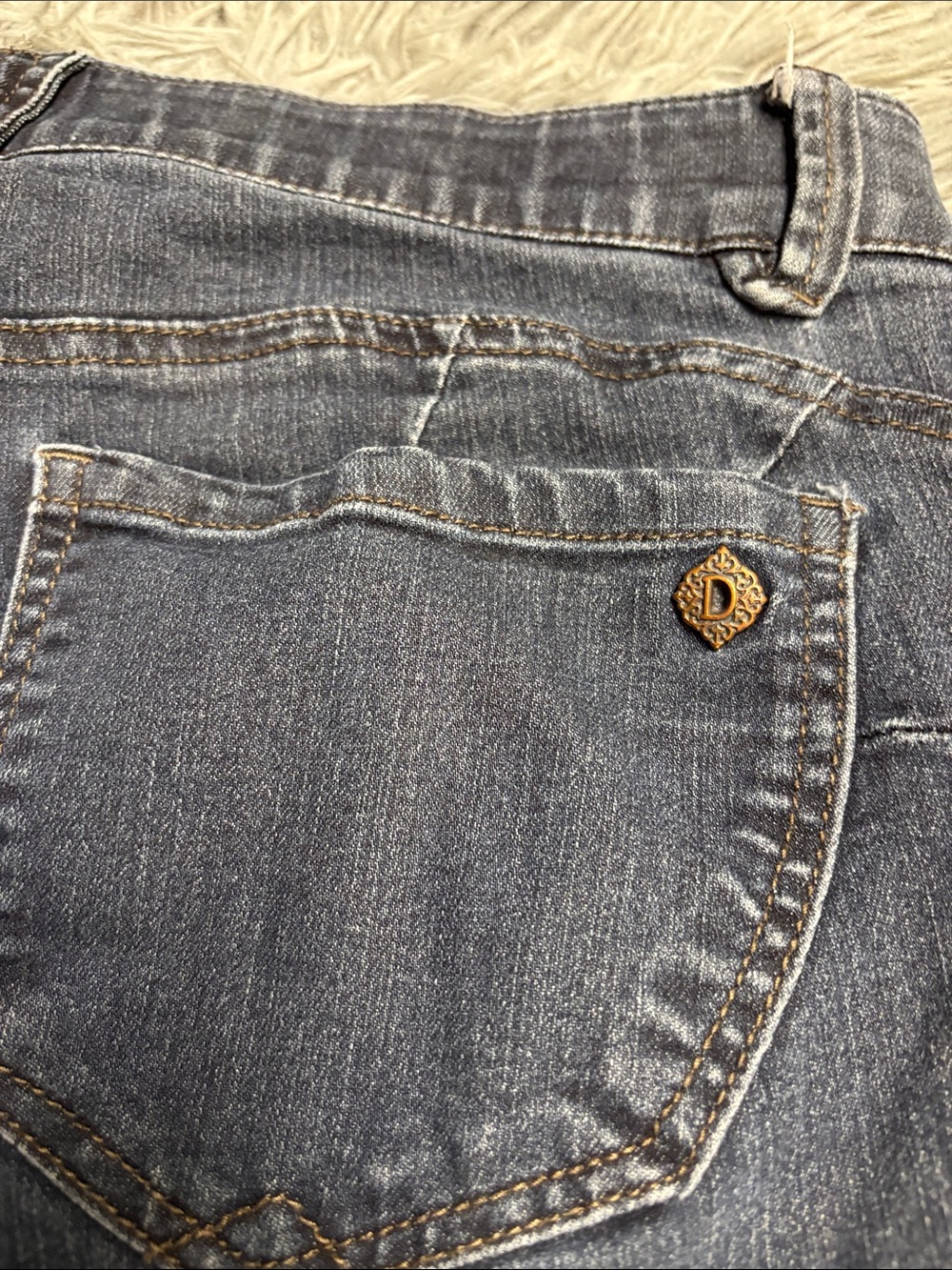 Democracy “Ab”solution Straight Leg Jeans - Picture 7 of 16